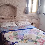 Hari\'S Nest Corfu